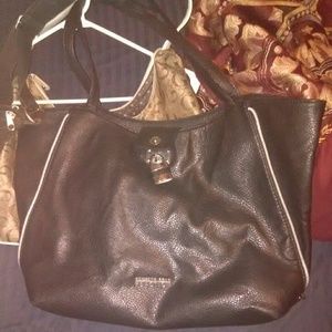 Kenneth Cole reaction